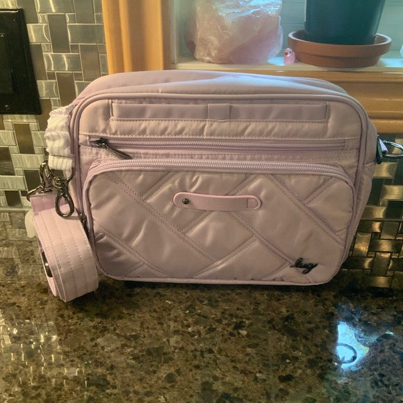 LUG - CAROUSEL XL - NWOT - Picture 1 of 8
